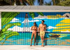 La Siesta - People hanging out on beach 